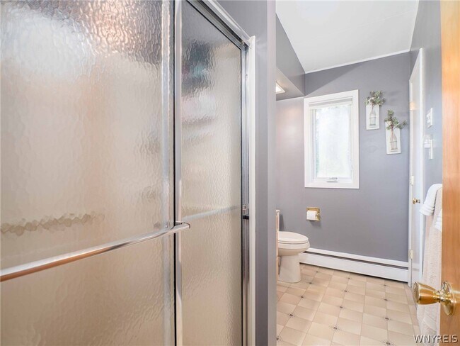 Building Photo - 2392 N Maple Ave