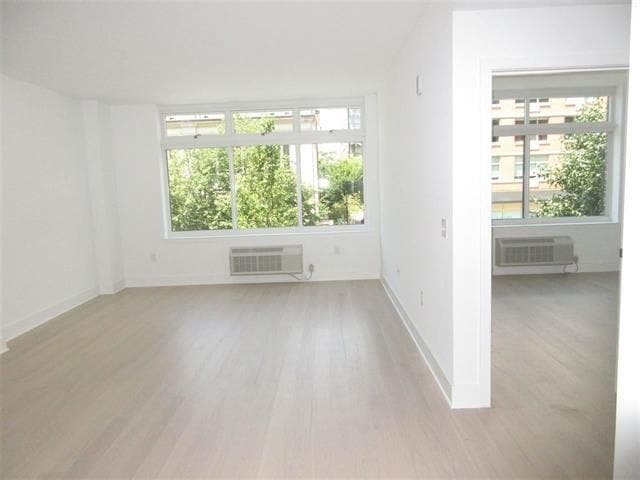 Building Photo - 1400 Hudson St