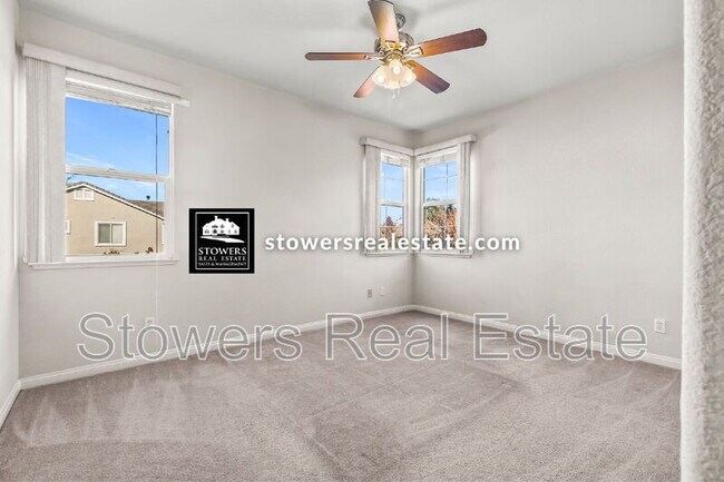 Building Photo - 1570 Eastlake Cir