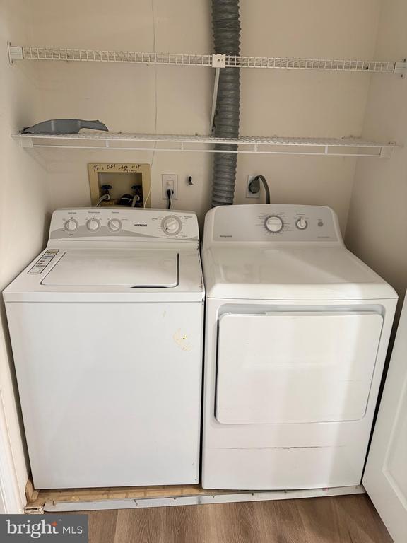 Building Photo - 1905 Bennett Pl