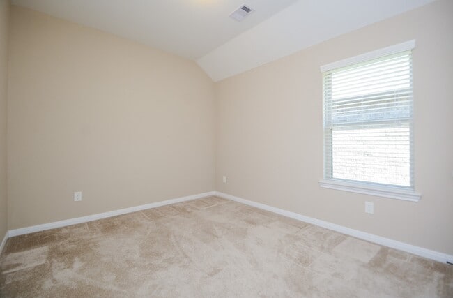 Building Photo - 118 N Heritage Mill Cir