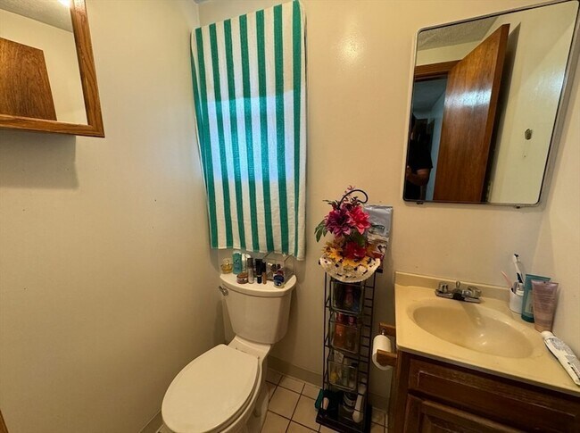 Building Photo - 86 R Endicott St