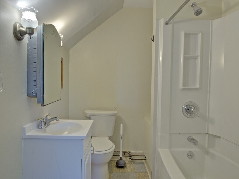 53 Tingley Unit 30 - 53 Tingley St