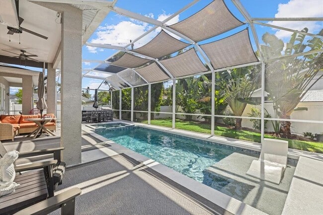 Building Photo - 279 Avalon Rd