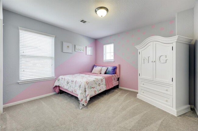 Building Photo - 4427 Garden Ridge Ct