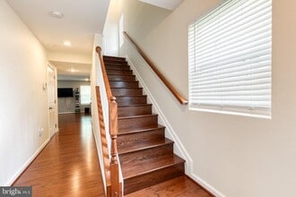 Building Photo - 513 Bluffton Dr