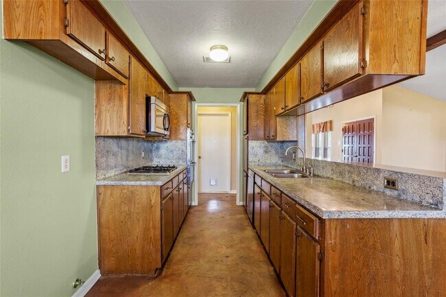 Building Photo - 4706 Jefferson Ave