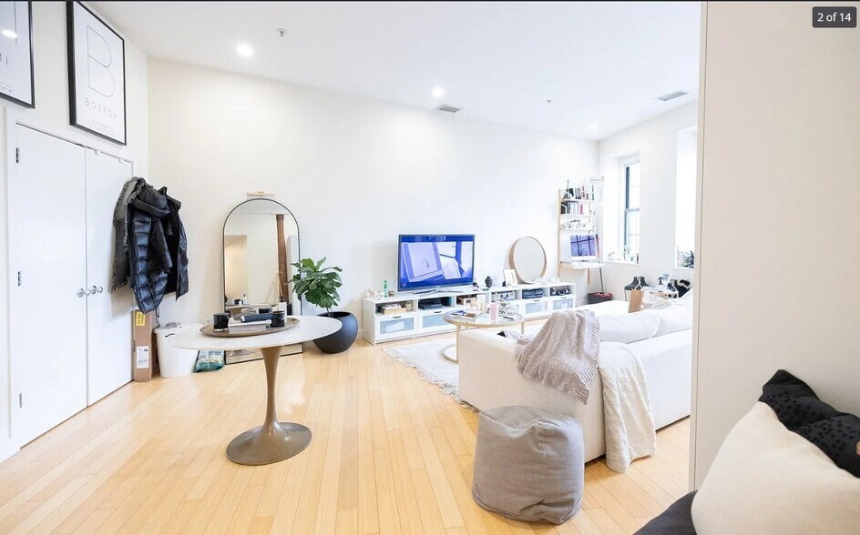 Building Photo - 490 Harrison Ave