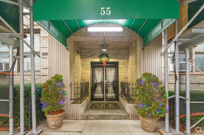 Building Photo - 55 E 190th St