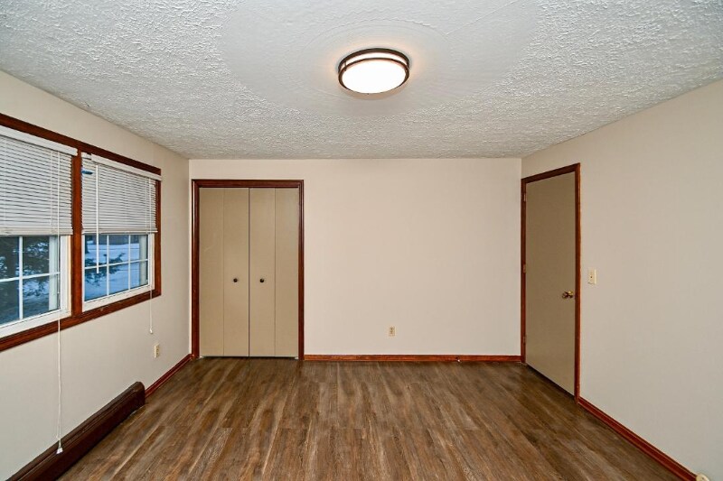 Building Photo - 457-459 Hutchison Dr