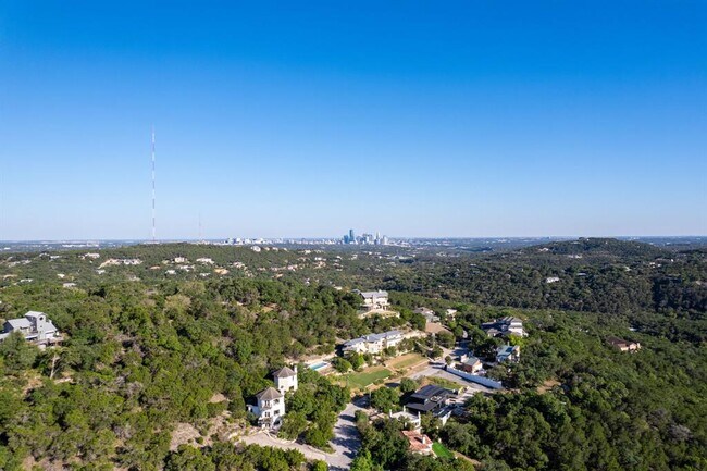 Building Photo - 5304 Scenic View Dr