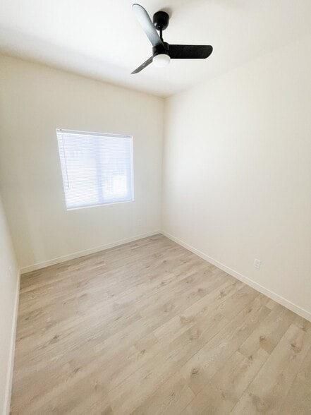 Building Photo - 1209 Carlyle St