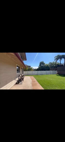 Building Photo - 60 Anamuli St