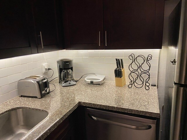 Building Photo - 2426 SE 17th St