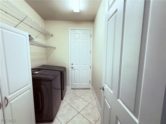 Building Photo - 4954 Iron Horse Way