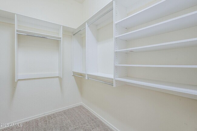 Building Photo - 2910 W Donatello Dr