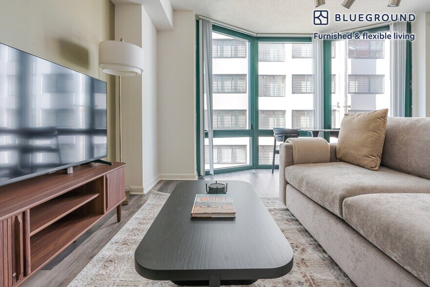 Building Photo - 1301 M St NW