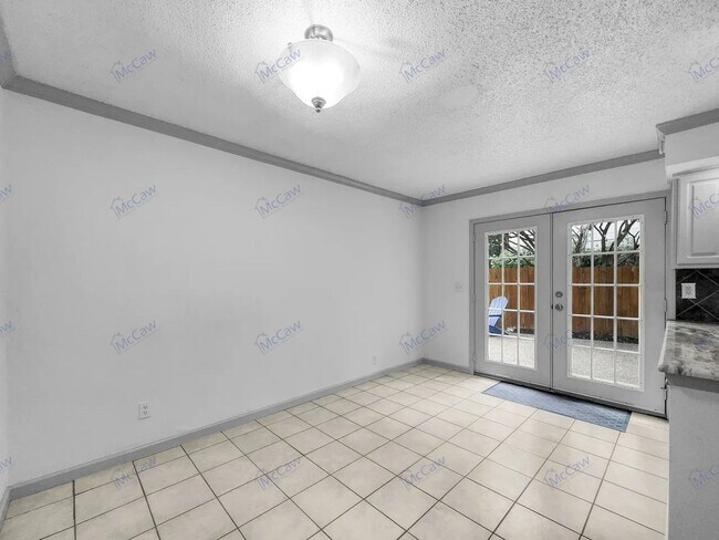 Building Photo - 767 Dove Cir