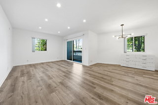 Building Photo - 1037 N Vista St
