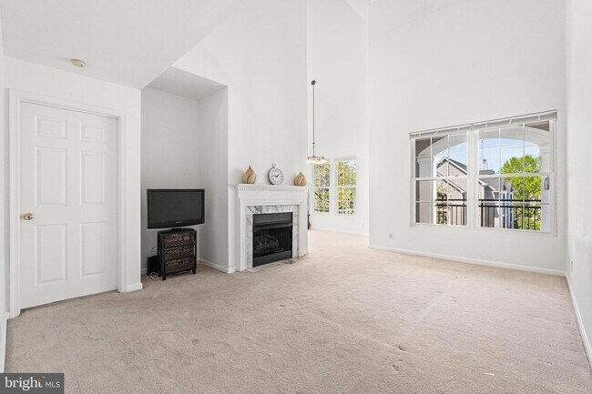 Building Photo - 46628 Drysdale Terrace