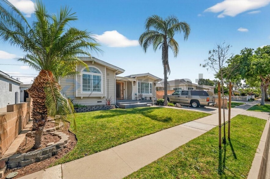 Building Photo - 1020 Felbar Ave