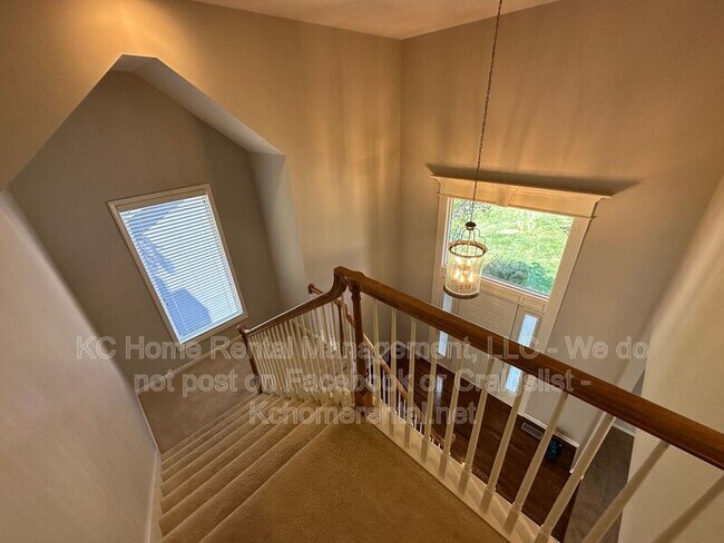 Building Photo - 5605 W 153rd Terrace