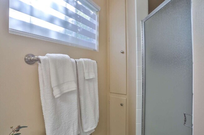 Building Photo - Furnished Room for Rent – Modern Co-Living Home (5 Bed, Shared Common Areas) Near SDSU (0.5 Miles)