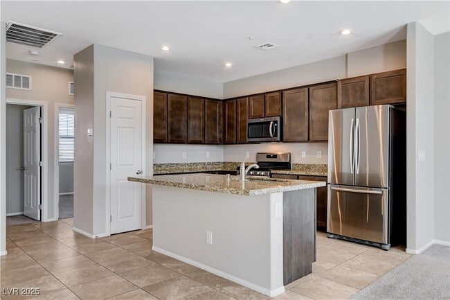 Building Photo - 1195 Paradise Basin Ct