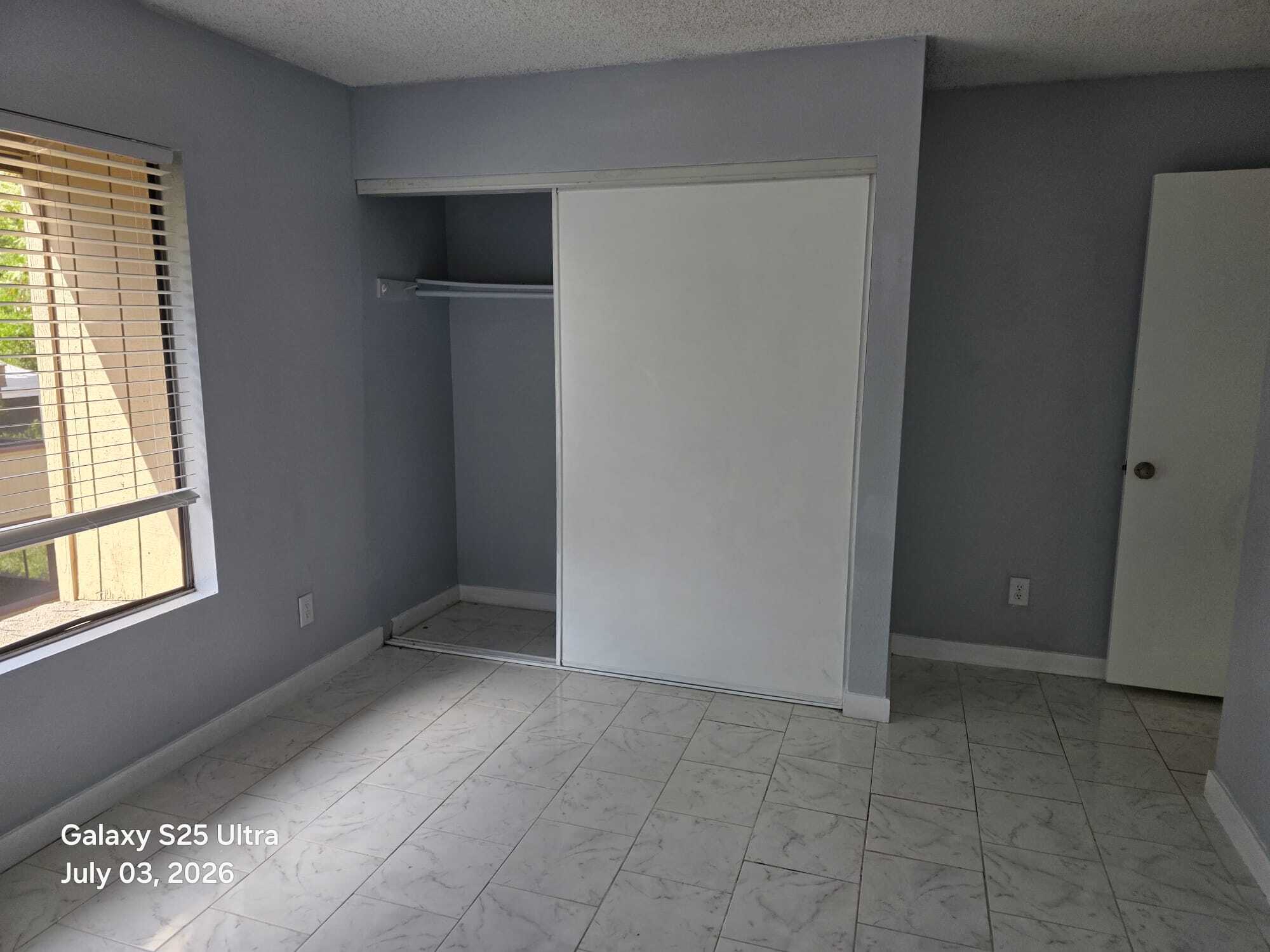 Building Photo - 6560 College Grove Dr