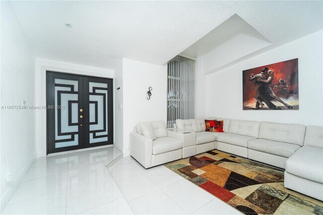 Building Photo - 1025 NW 128th Ct