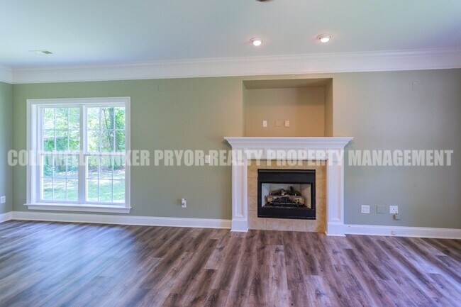 Building Photo - 1601 Bush Rd