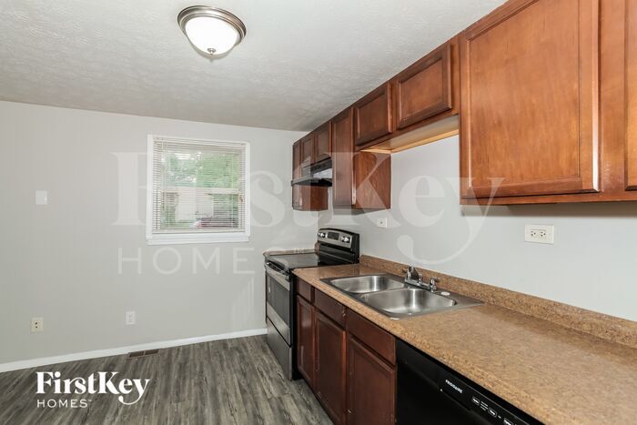 Building Photo - 10282 Chippenham Ct