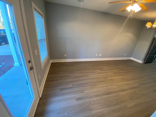 Building Photo - 8603 Marlin Pl