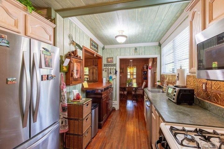 Building Photo - 1016 N E St