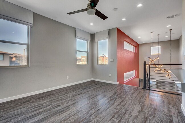 Building Photo - 6005 Andezano Dr