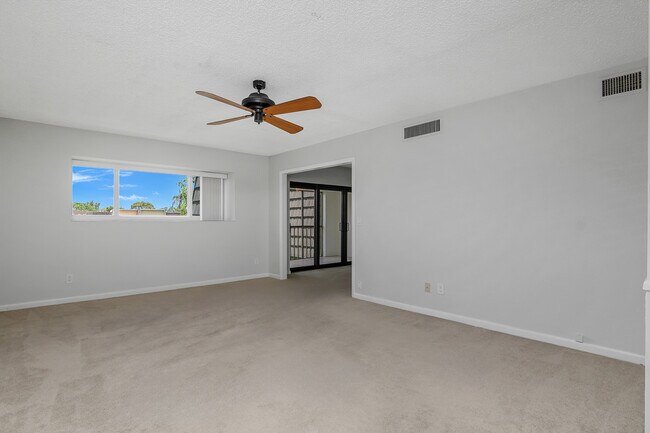 Building Photo - 1706 Bald Eagle Dr
