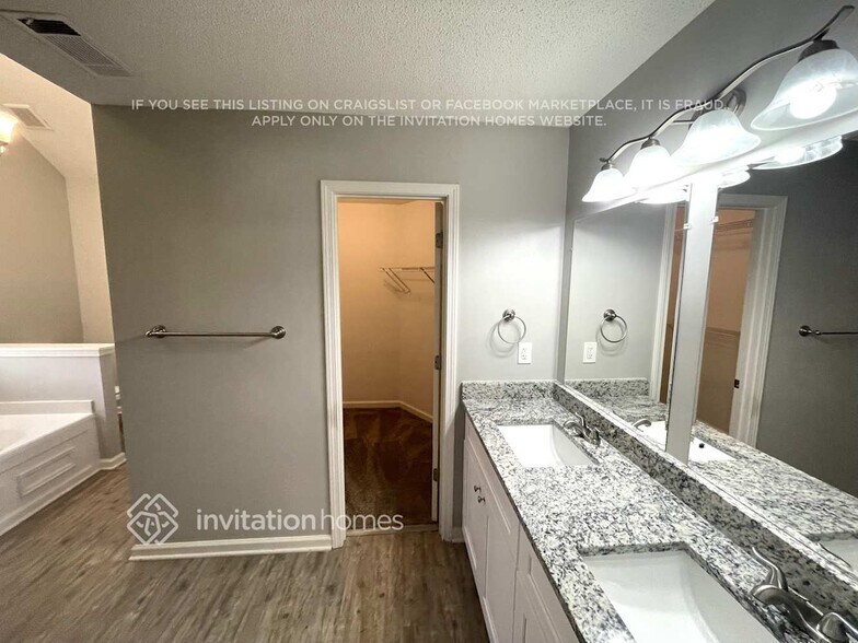 Building Photo - 2324 Luther Terrace SW