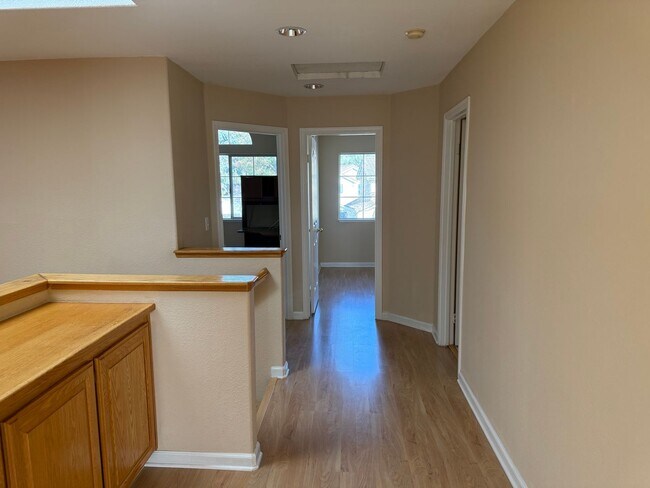 Building Photo - 212 Montevideo Cir