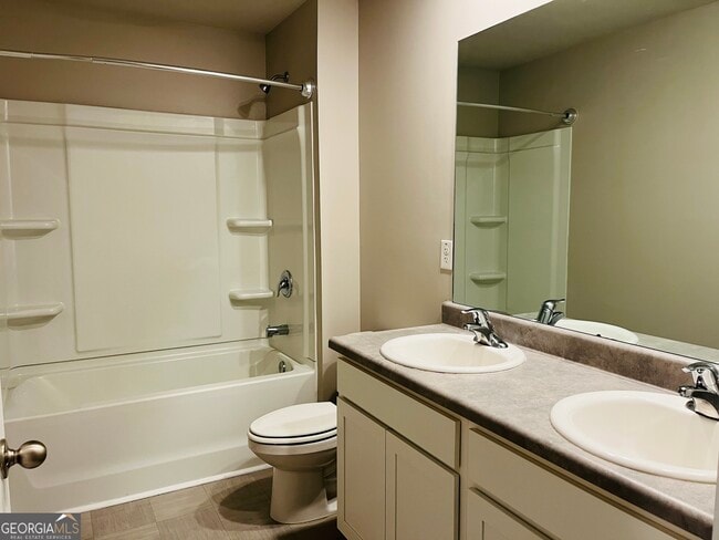 Building Photo - 19 White Spruce Wy