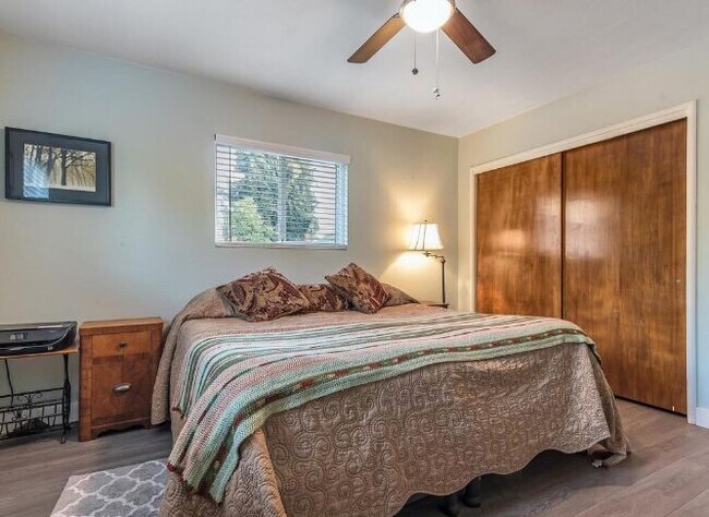 Building Photo - 9307 Santa Lucia Rd