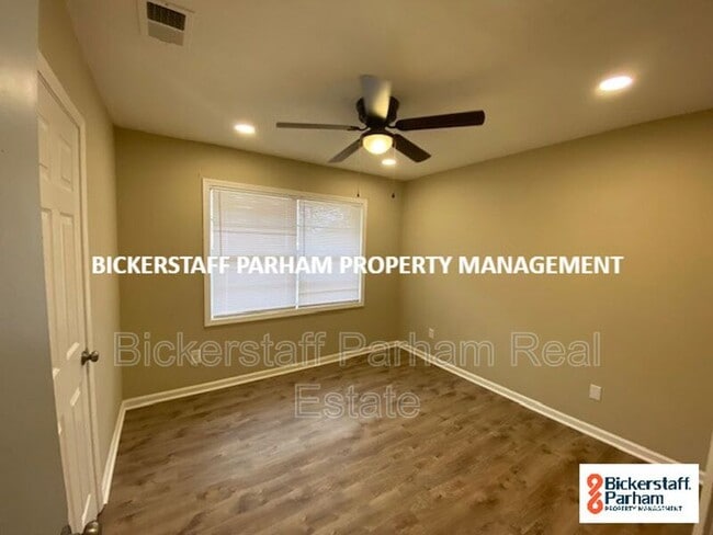 Building Photo - 1225 Apostle Dr