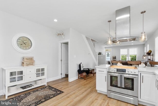 Building Photo - 528 Lower E Valley Forge Rd