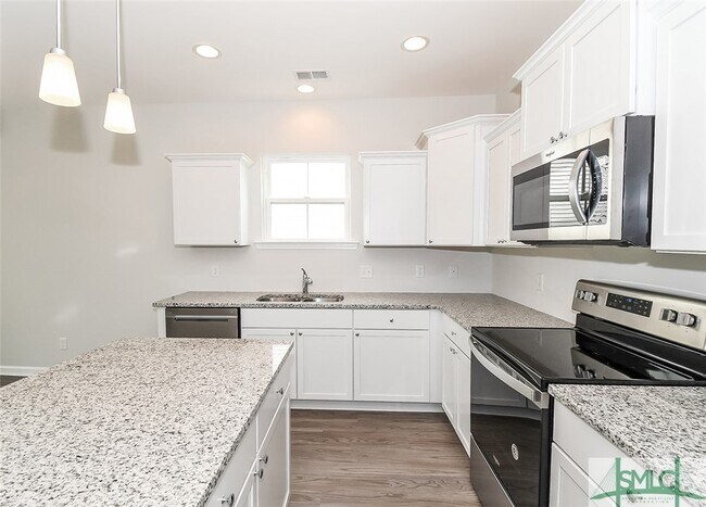Building Photo - 106 S Trl Wy