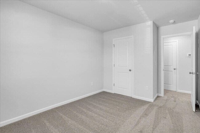 Building Photo - AVAILABLE NOW! Brand New 3-Bedroom Townhou...