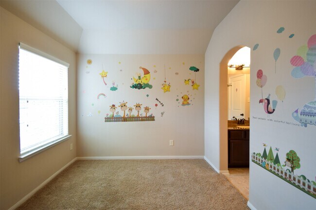 Building Photo - 27363 Pendleton Trace Dr