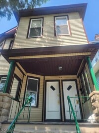 Building Photo - 84 Van Houten Ave