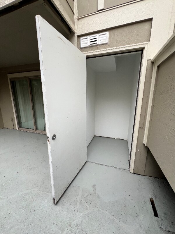 Building Photo - 17260 SW Heritage Ct