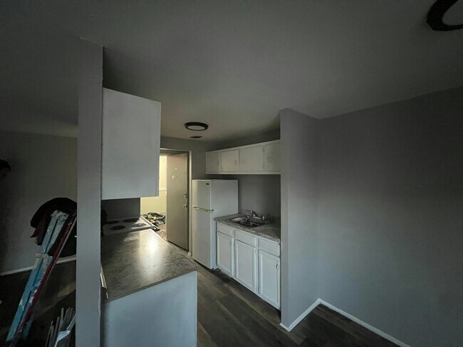 Building Photo - 13540 Superior Rd