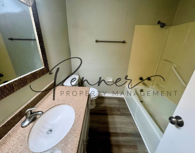 Building Photo - 11426 E 71 St