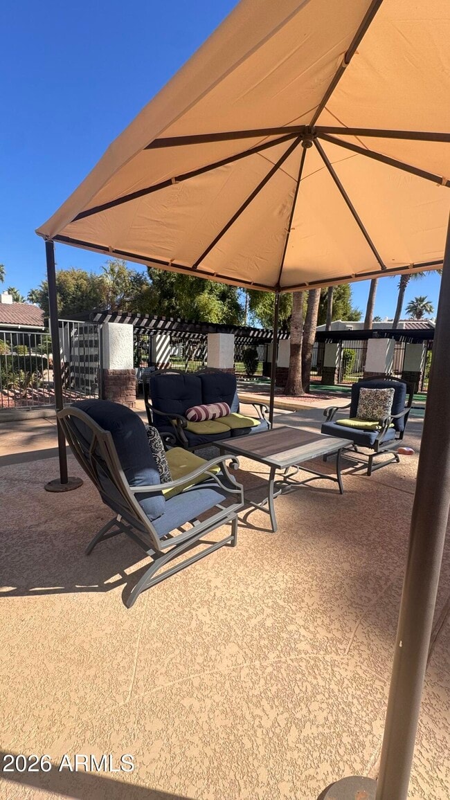 Building Photo - 7350 N Vía Paseo Del Sur